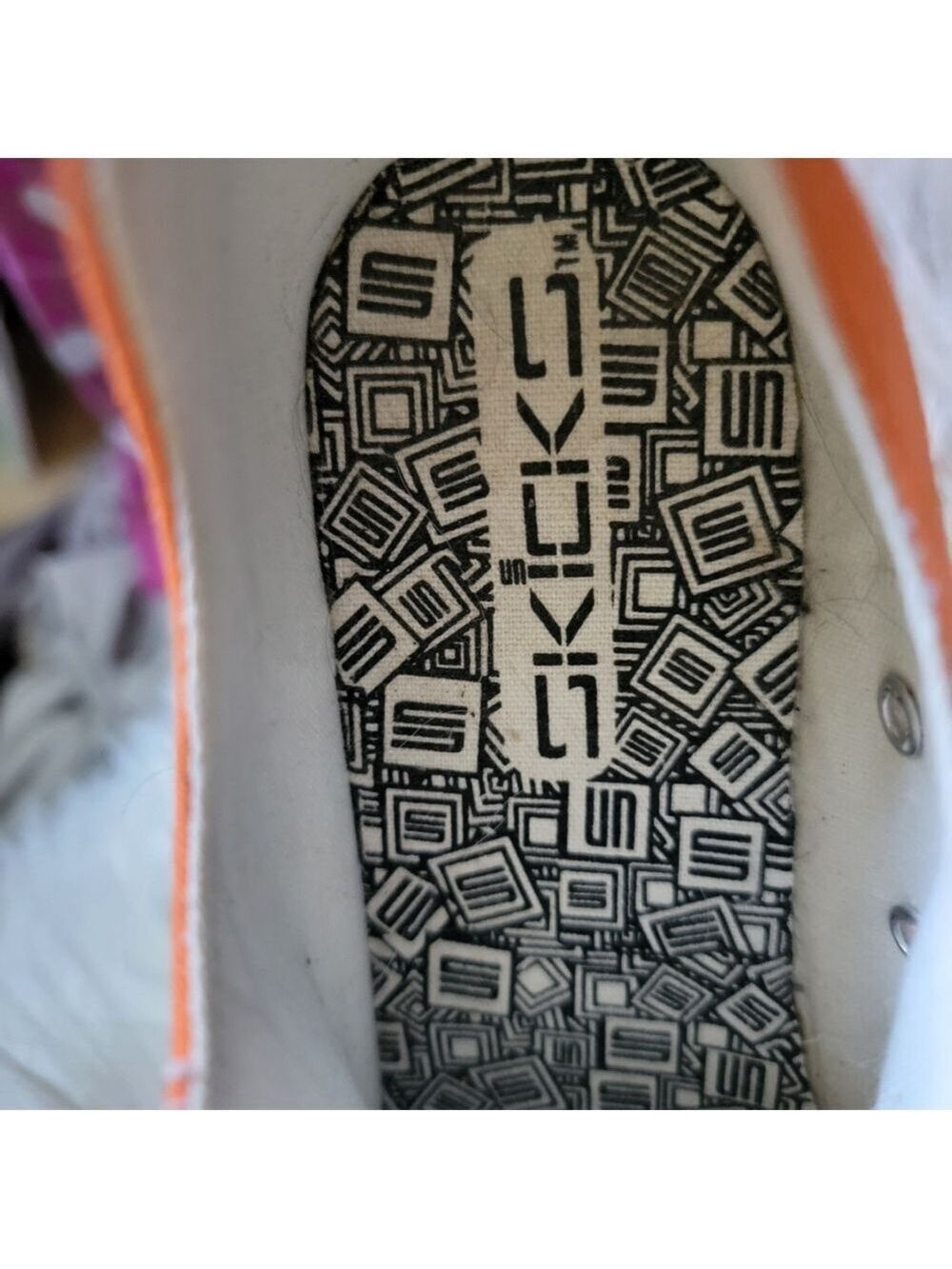 Official Clemson Tigers Low Top Shoes - Picture 6 of 9